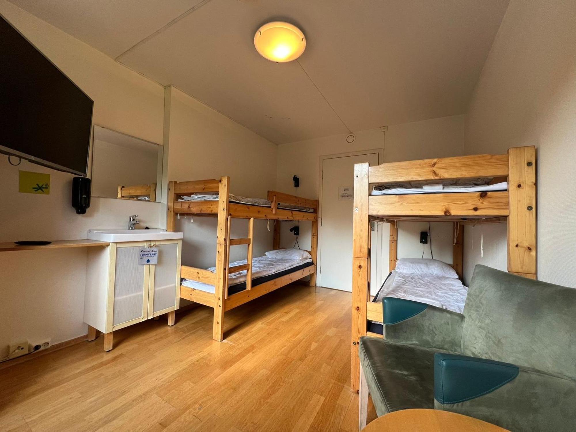 Gjovik Hovdetun Hostel מראה חיצוני תמונה